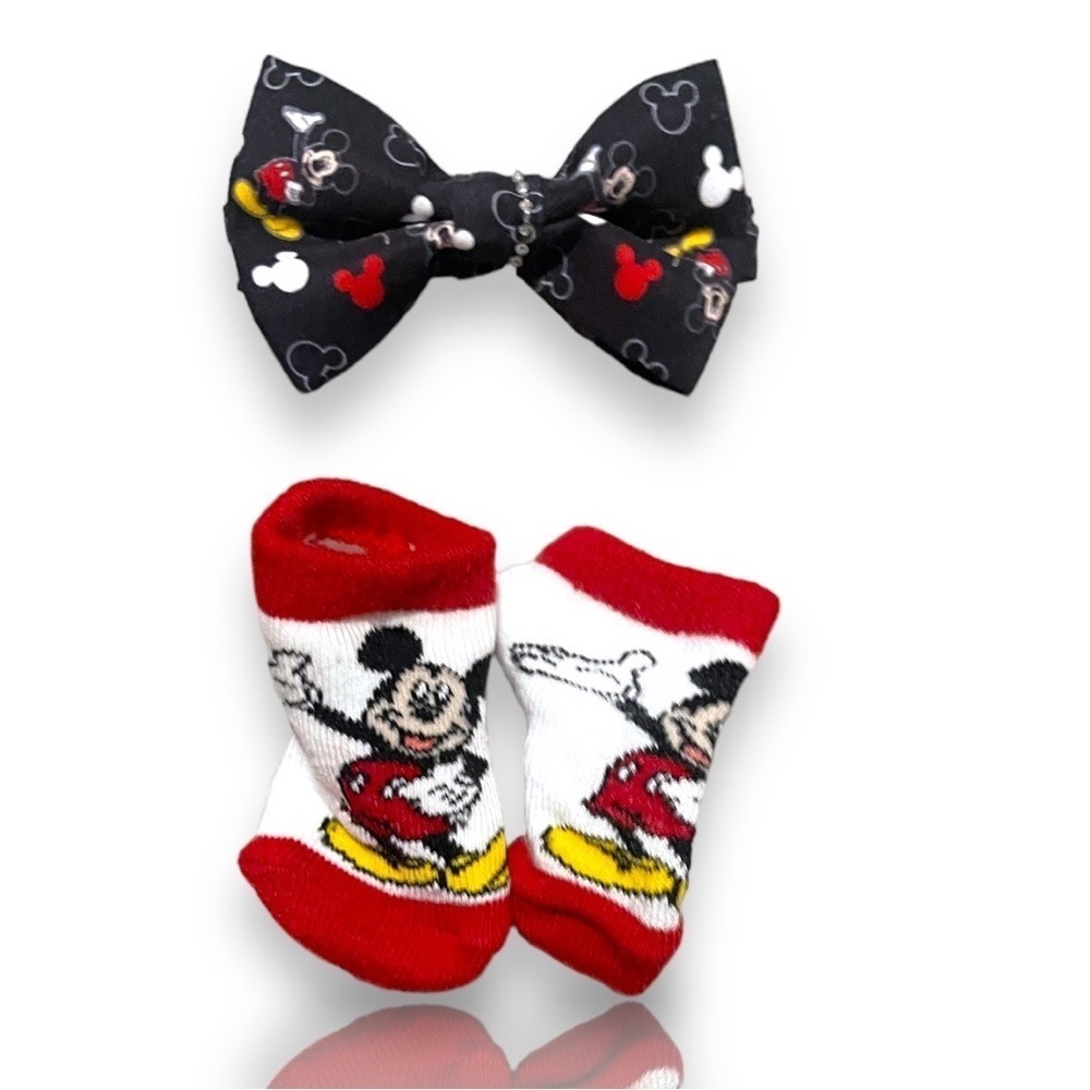 Limited edition Disney’s Mickey Mouse bow tie and socks for baby​​​